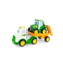 Load image into Gallery viewer, John Deere Farmin' Friends Hauling Set

