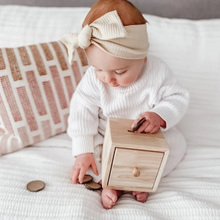 Load image into Gallery viewer, Q Toys Montessori Disc Post Box
