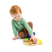 Load image into Gallery viewer, Tender Leaf Toys Snail Whirls Puzzle
